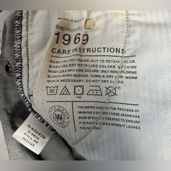 Gap Maternity 1969 Flared Jeans - Picture 5 of 15